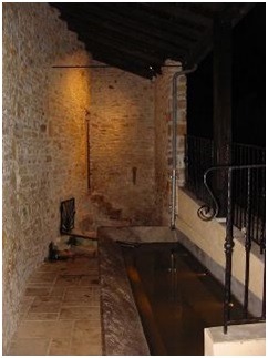 Lavoir Couzon de nuit