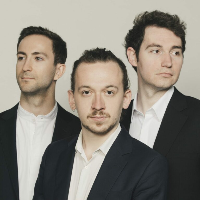 vl09862 scaled e1762166492925 1 768x768